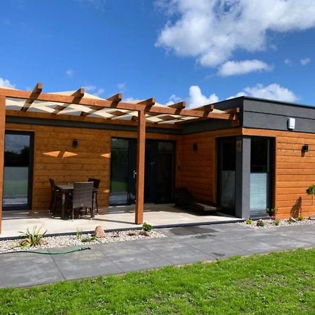 Cisza Bungalows Village / Blisko Natury Nowecin Exteriör bild