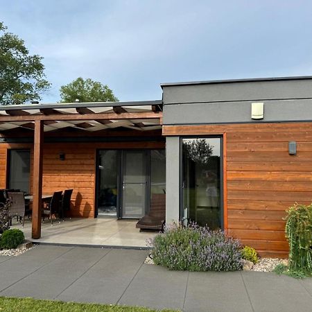 Cisza Bungalows Village / Blisko Natury Nowecin Exteriör bild