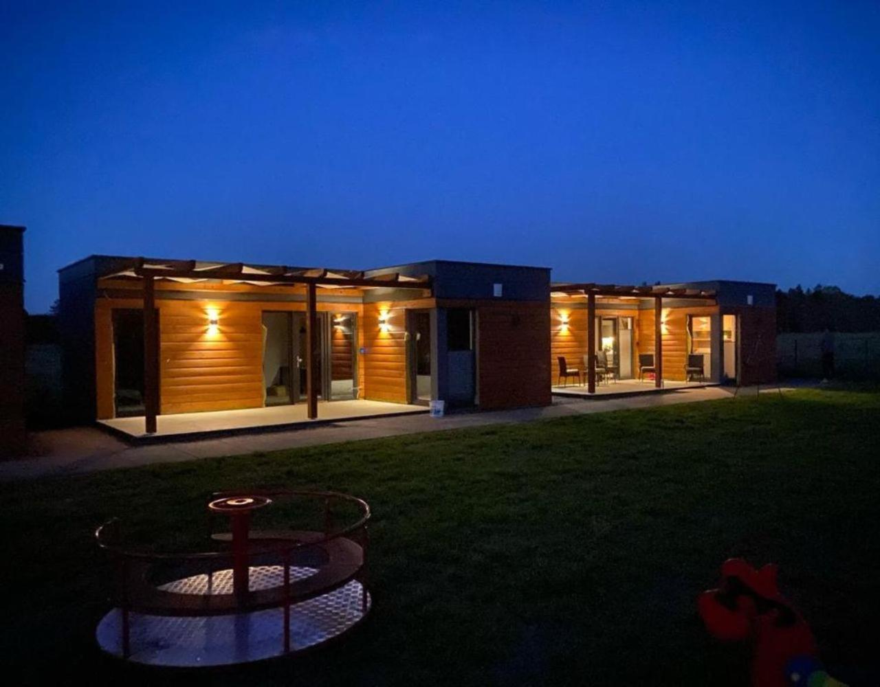 Cisza Bungalows Village / Blisko Natury Nowecin Exteriör bild